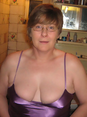 Granny mommy present pussy erotic pics