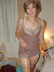 Granny mommy show bush porn pics