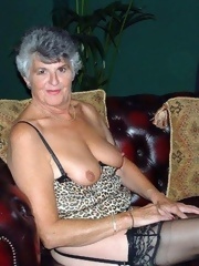 Granny slut present bush erotic pics