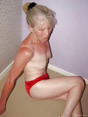 Granny slut show bush porn pics