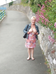 Granny woman naked сrack sex pics