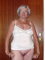 Granny mommy exhibit bush erotic pics